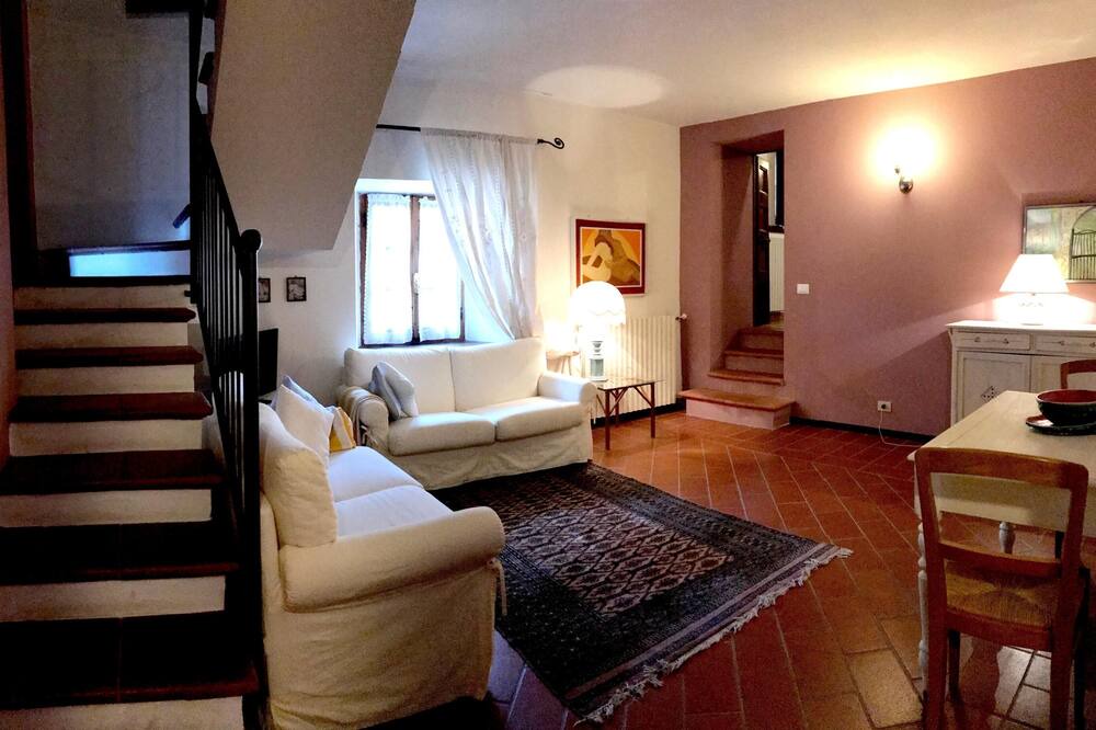 Photo of Livingroom in Massino Visconti