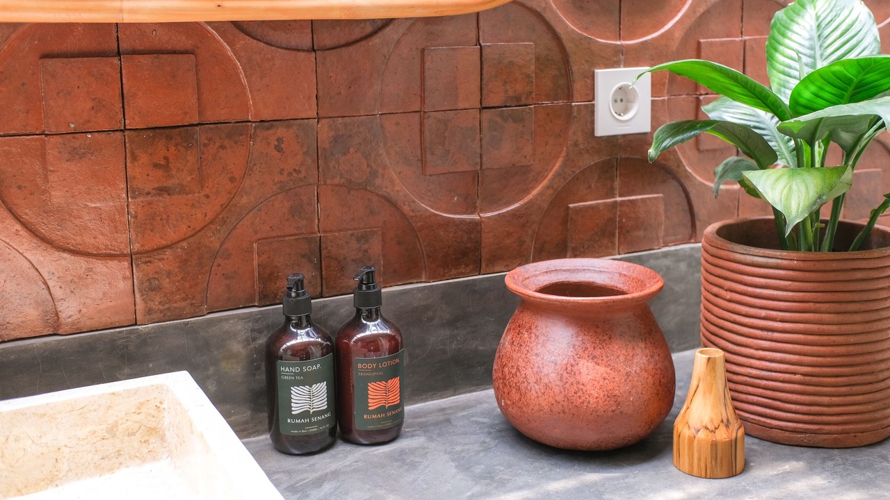 Photo of Bathroom in Suraberata