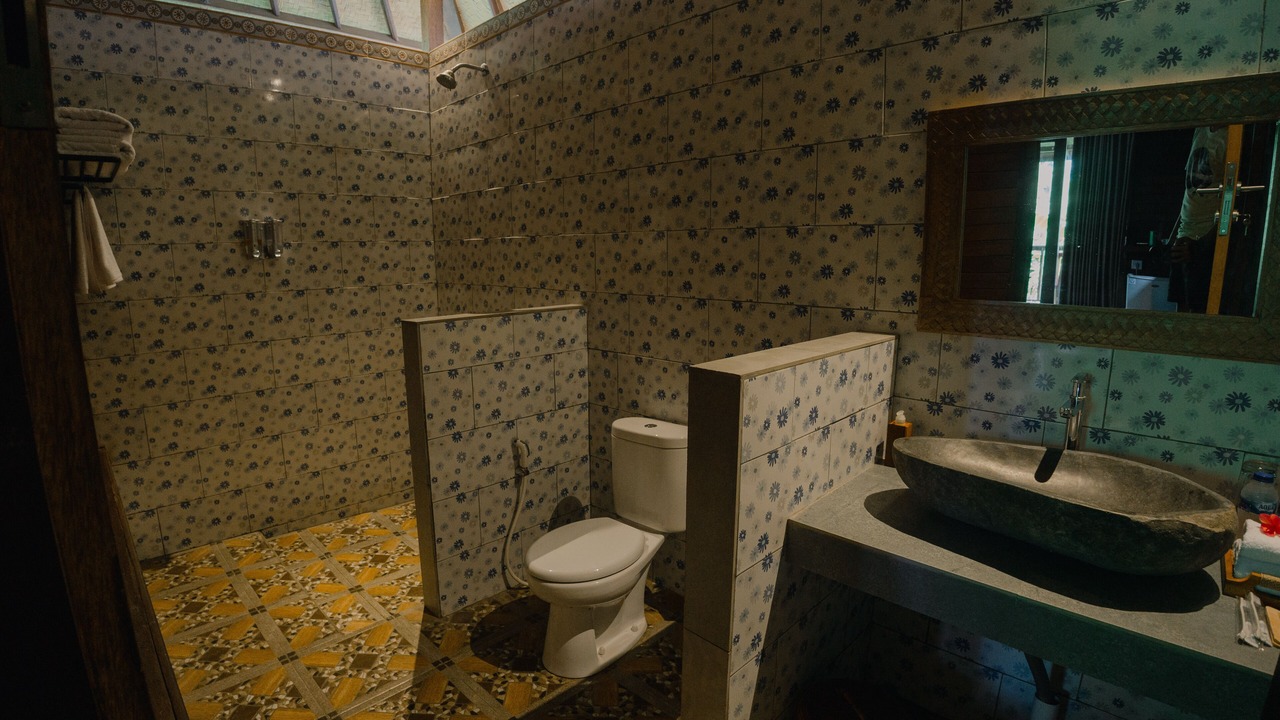 Photo of Bathroom in Mushroom Bay