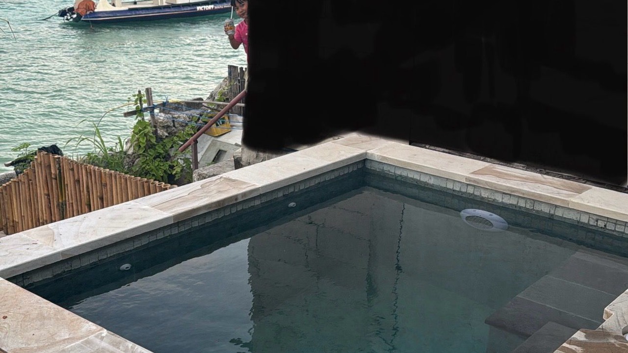 Photo of Outdoor in Mushroom Bay