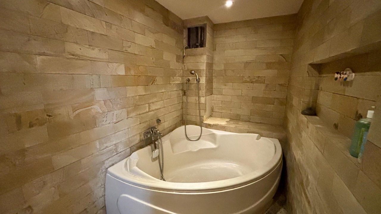 Photo of Bathroom in Pasirjambu
