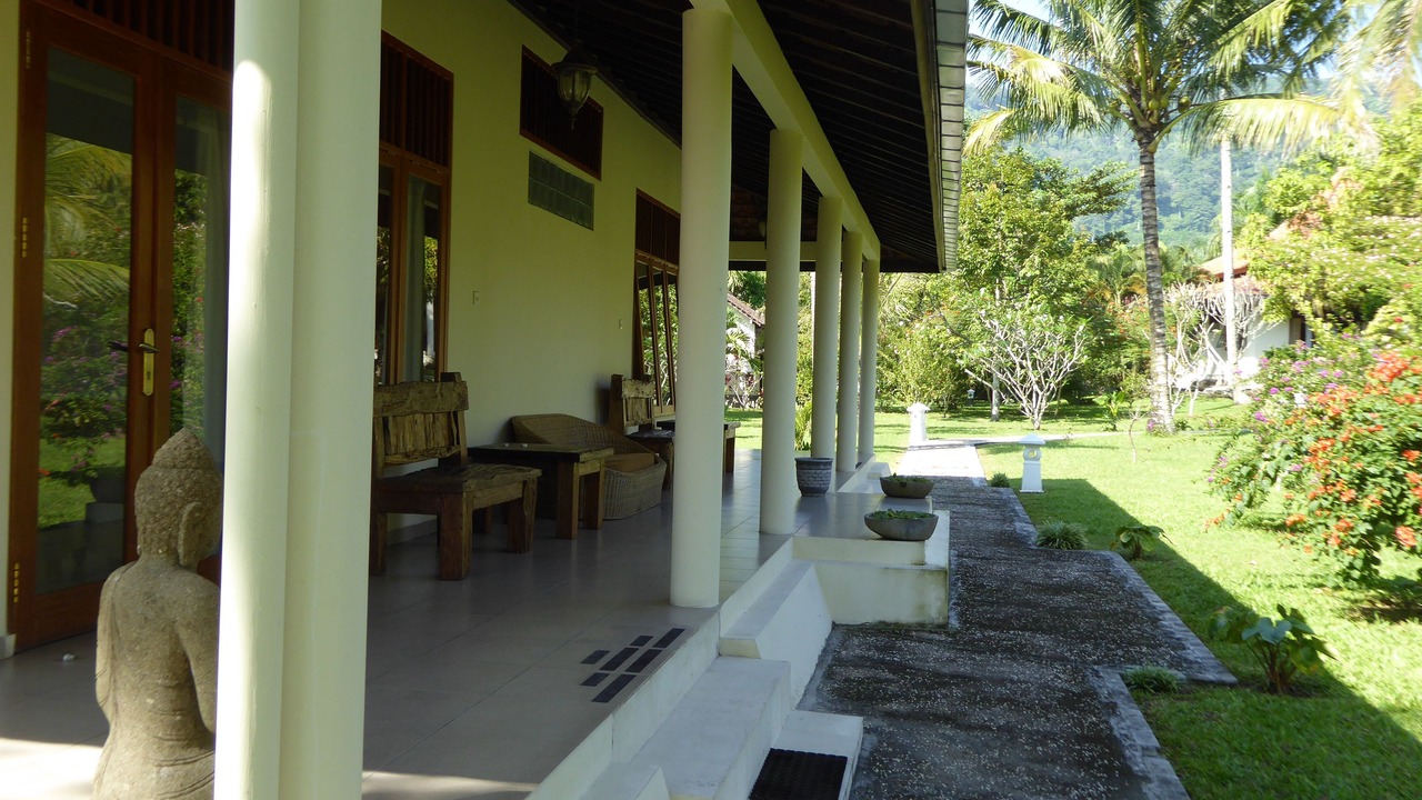 Photo of Patio Balcony in Kalibaru