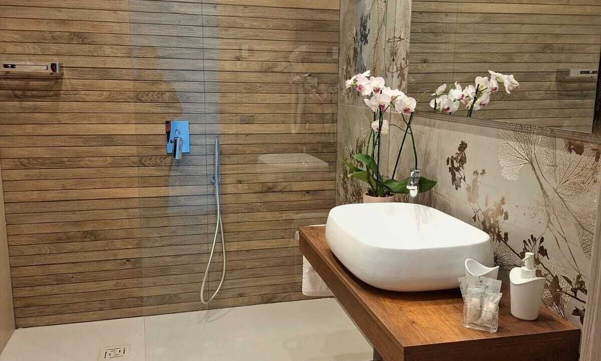 Photo of Bathroom in Furore