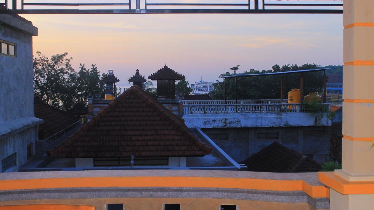 Photo of Buildings in Padangbai