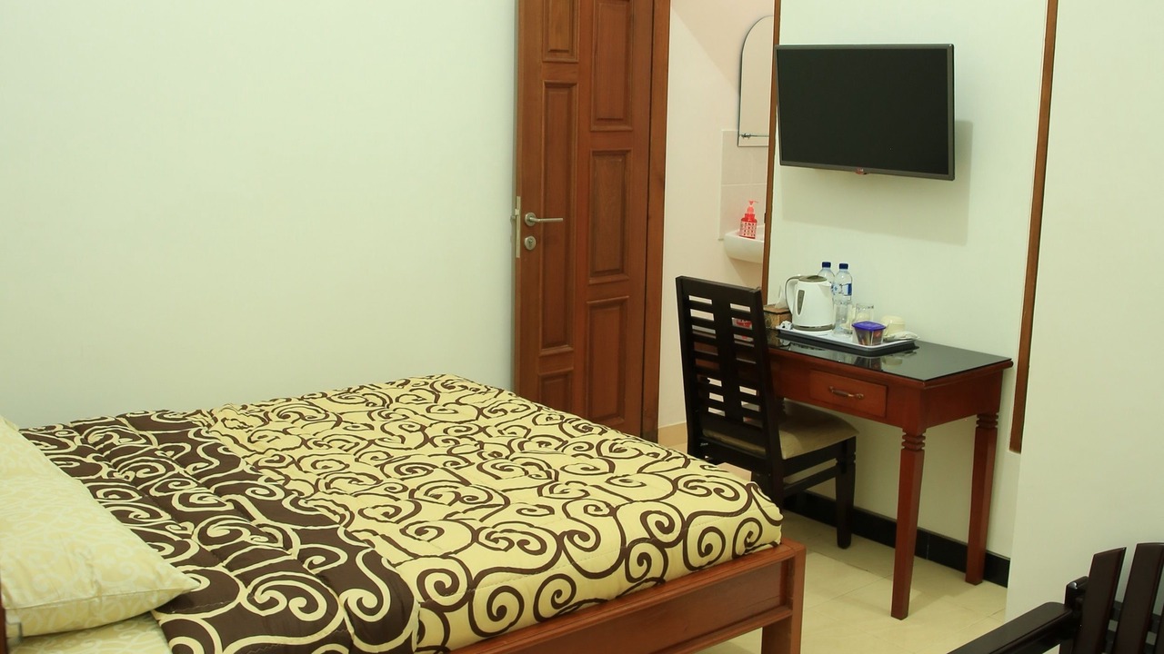 Photo of Bedroom in Delod Peken