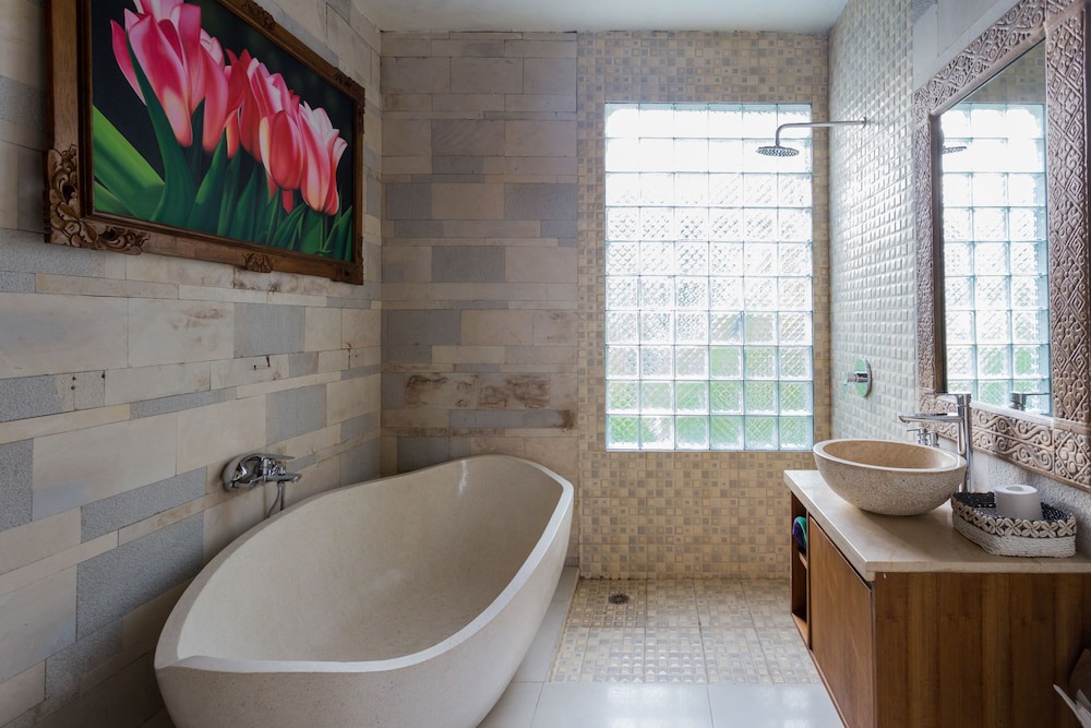 Photo of Bathroom in Lodtunduh