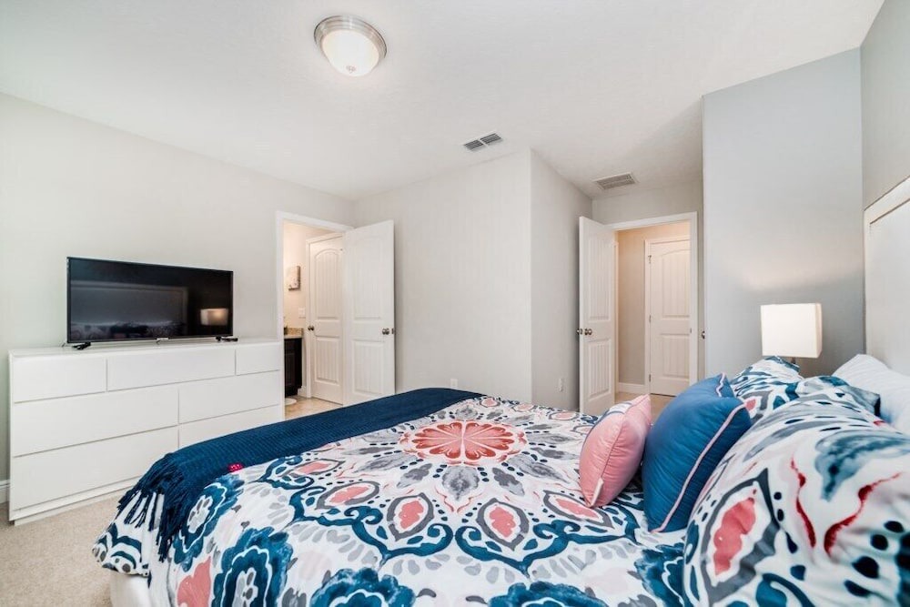 Photo of Bedroom in Loughman