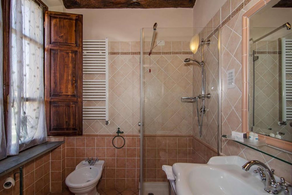 Photo of Bathroom in San Lorenzo a Vaccoli