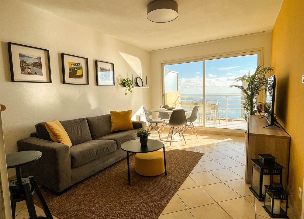 Photo of Livingroom in Beausoleil