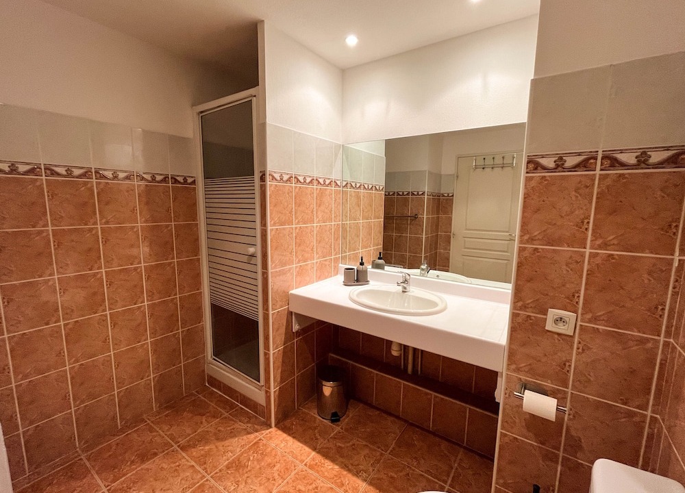 Photo of Bathroom in Beausoleil