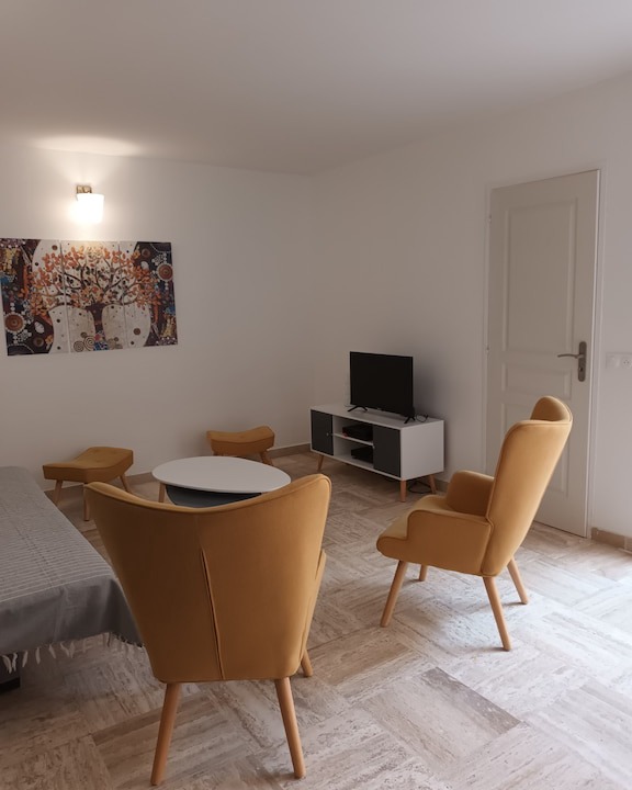 Photo of Livingroom in Sainte-Maxime City Centre