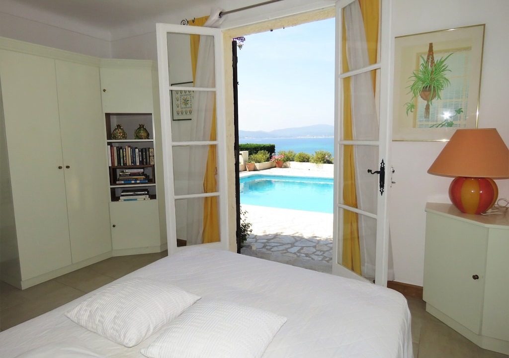Photo of Bedroom in Sainte-Maxime - Saint-Tropez