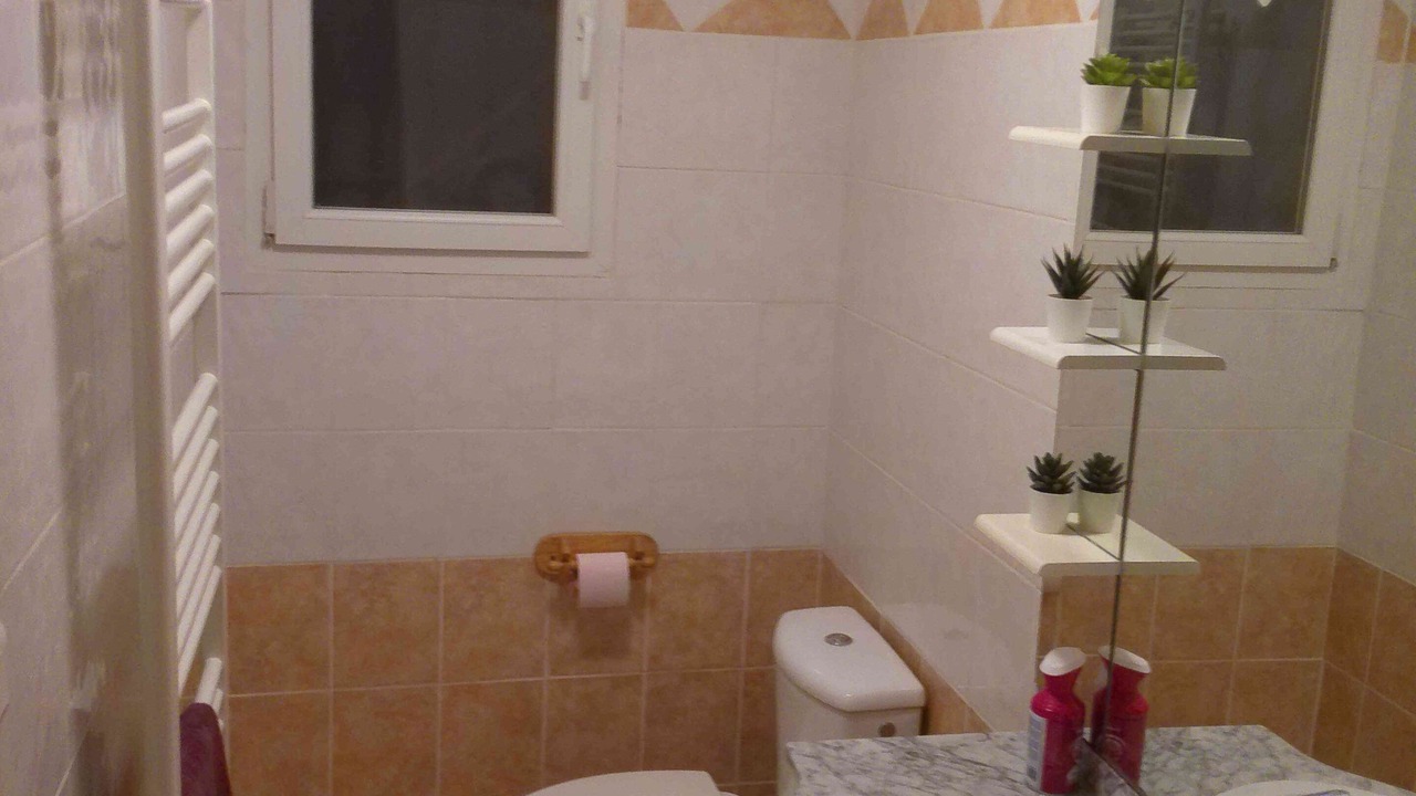 Photo of Bathroom in Contes
