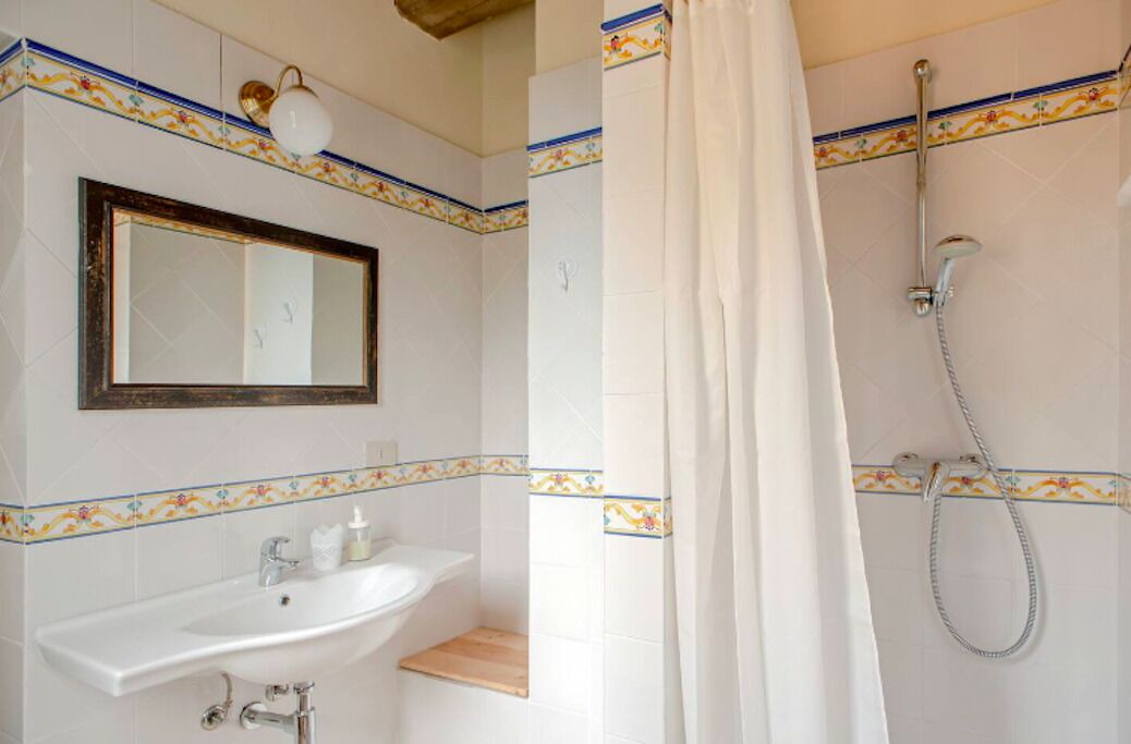 Photo of Bathroom in Lorenzana