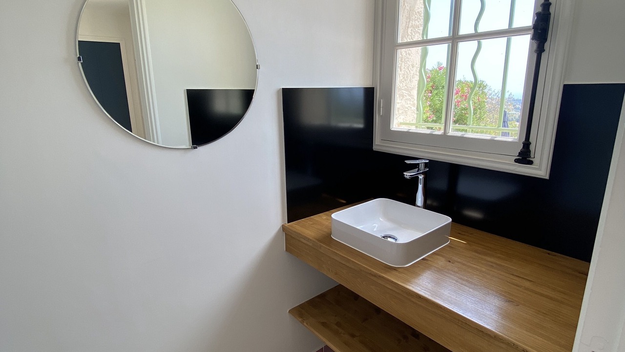 Photo of Bathroom in Saint-Laurent-du-Var