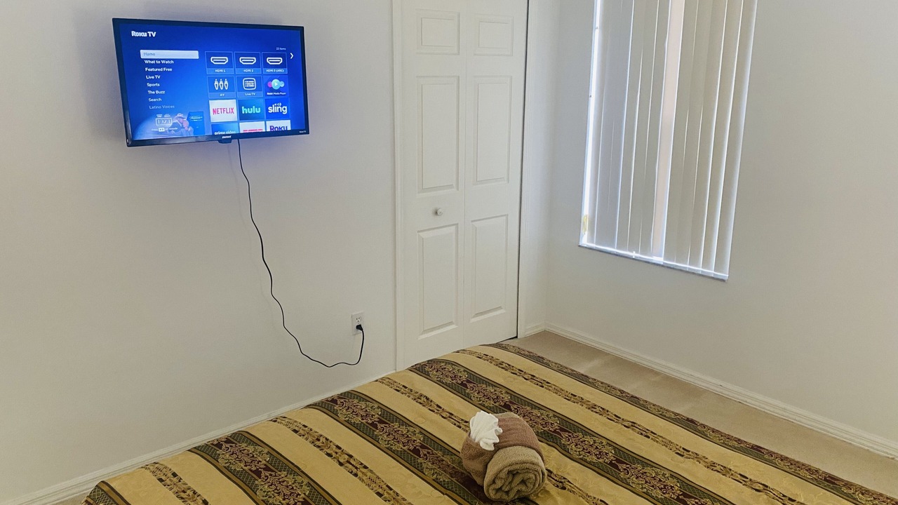 Photo of Bedroom in Ridgewood Lakes