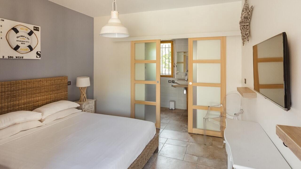 Photo of Bedroom in Mouans-Sartoux
