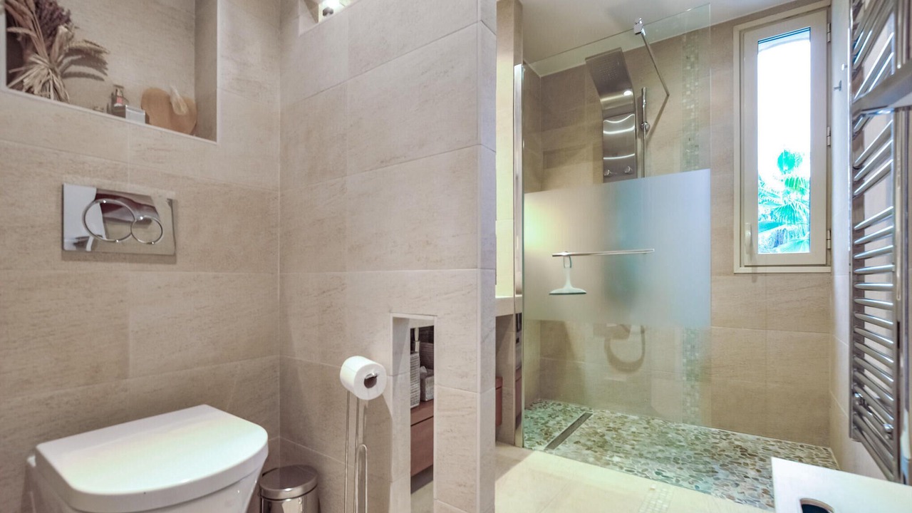 Photo of Bathroom in Golfe Juan
