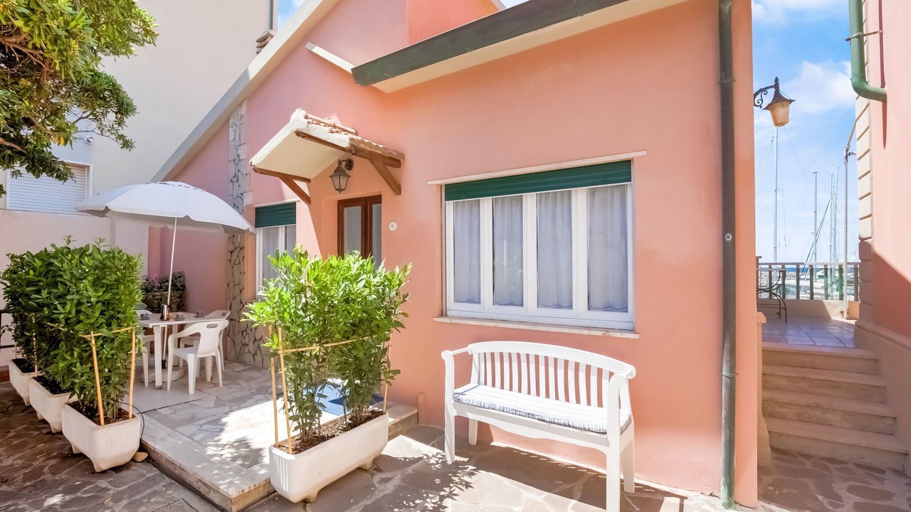 Photo of Outdoor in San Vincenzo