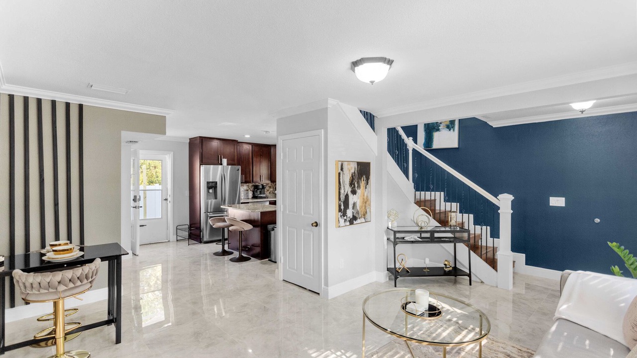 Photo of Livingroom in Colonialtown North