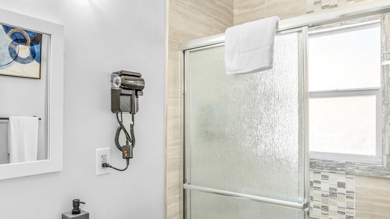 Photo of Bathroom in Colonialtown North