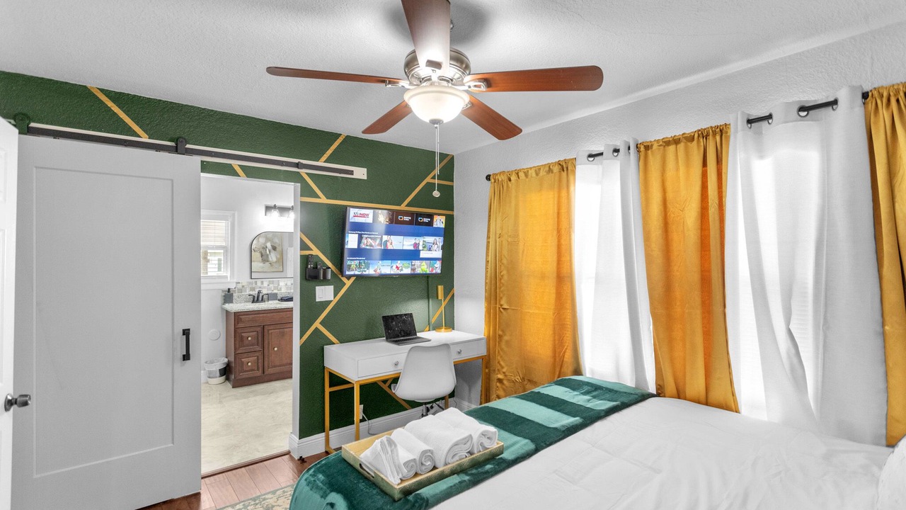 Photo of Bedroom in Colonialtown North
