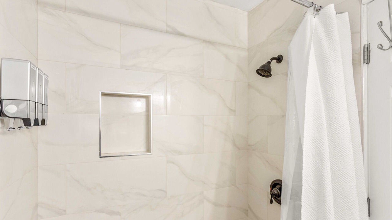 Photo of Bathroom in Colonialtown North