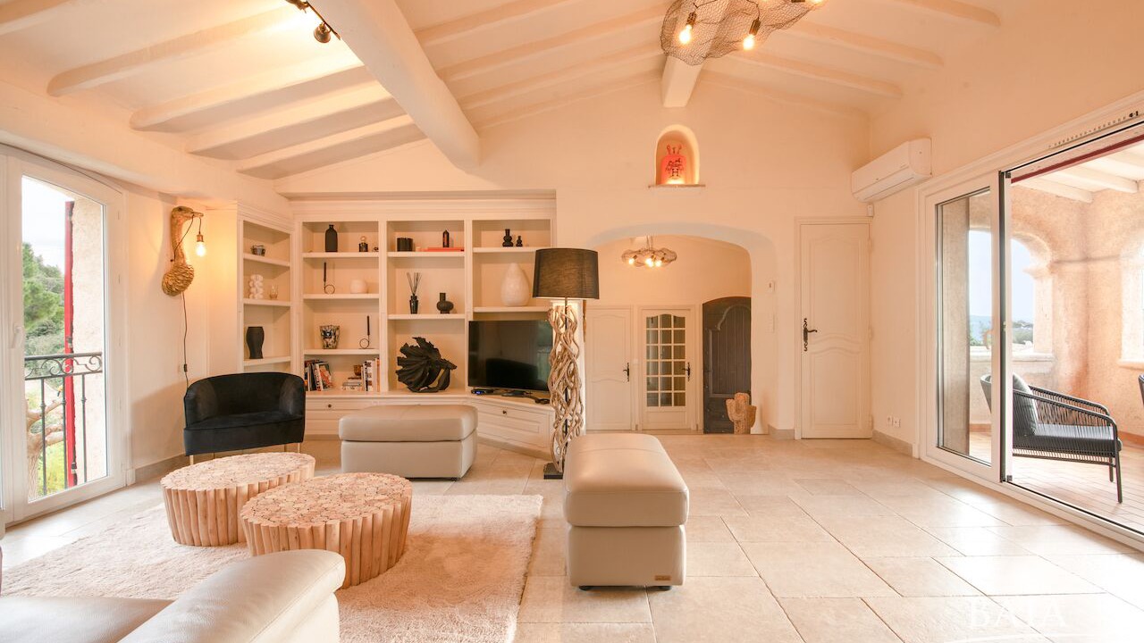 Photo of Livingroom in Guerrevieille