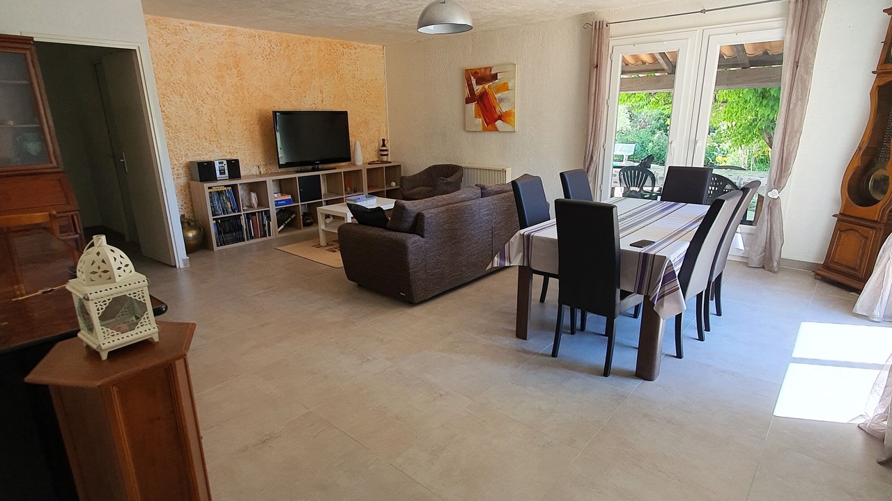 Photo of Livingroom in Saint-Paul-en-Foret