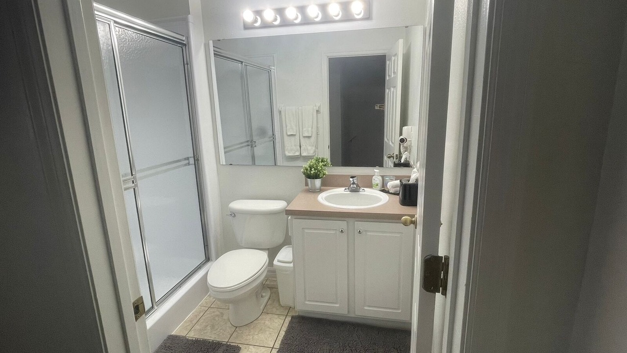 Photo of Bathroom in Lake Berkley