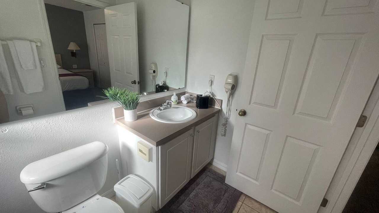 Photo of Bathroom in Lake Berkley
