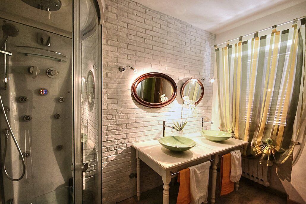 Photo of Bathroom in Gallina