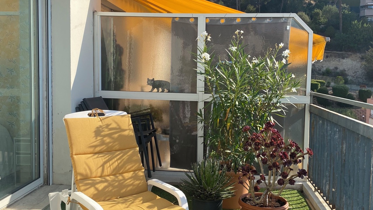 Photo of Patio Balcony in La Madeleine