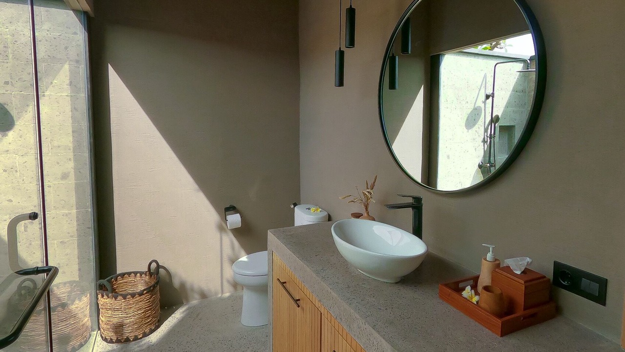 Photo of Bathroom in Umeanyar