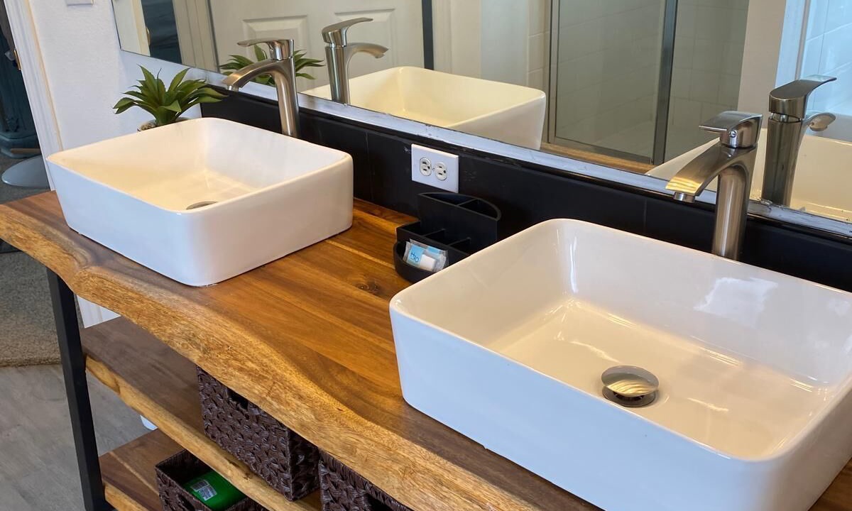Photo of Bathroom in Esprit