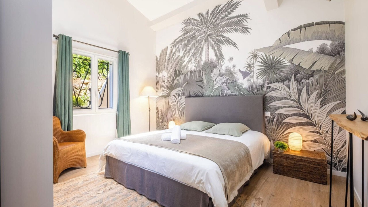 Photo of Bedroom in Chateauneuf-Grasse