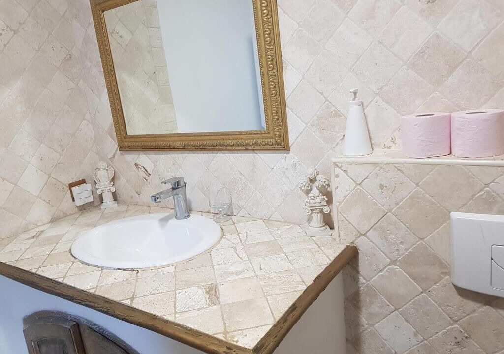 Photo of Bathroom in Mantega
