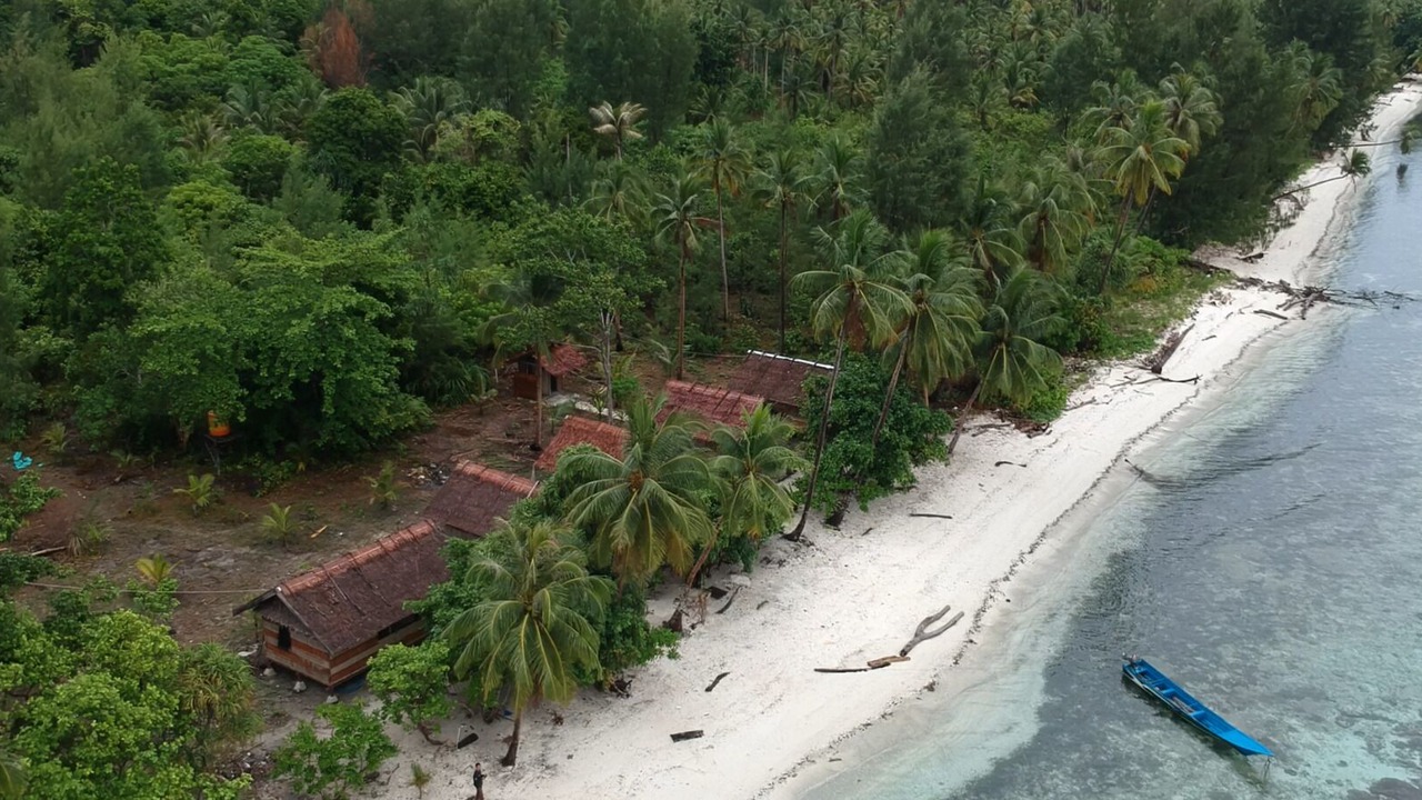 Photo of Others in Pulau Fam