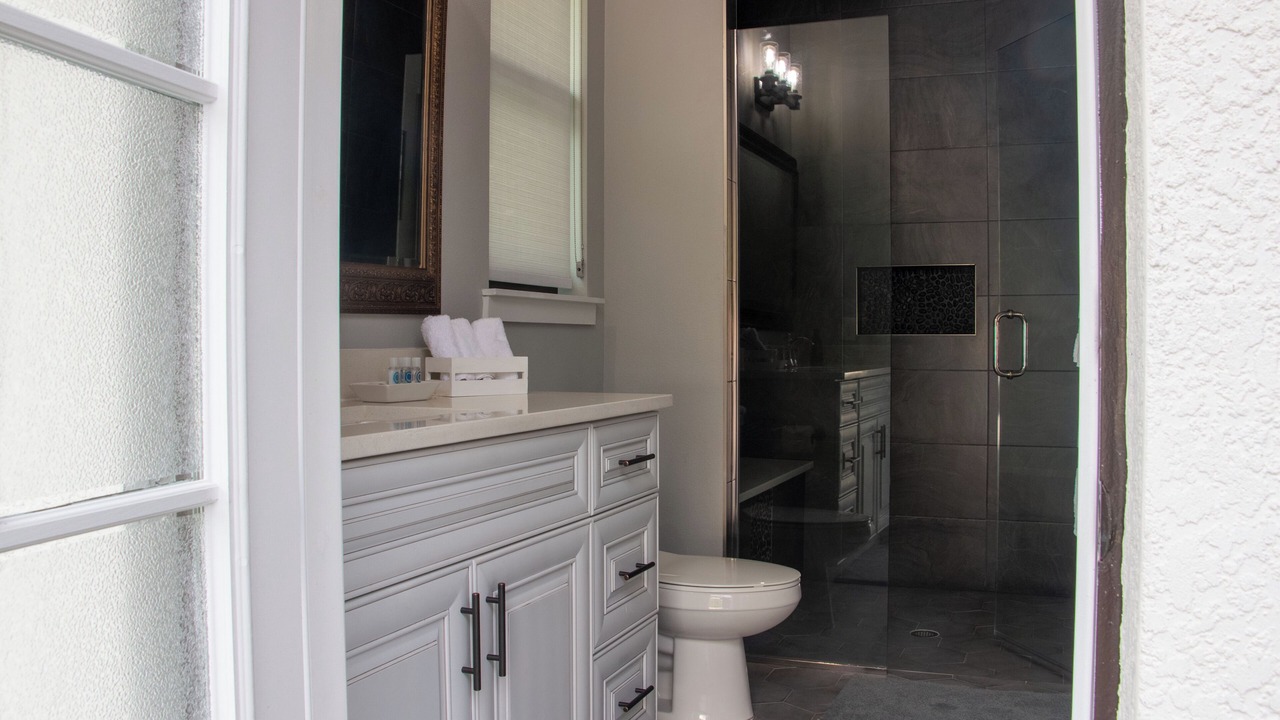 Photo of Bathroom in Union Park