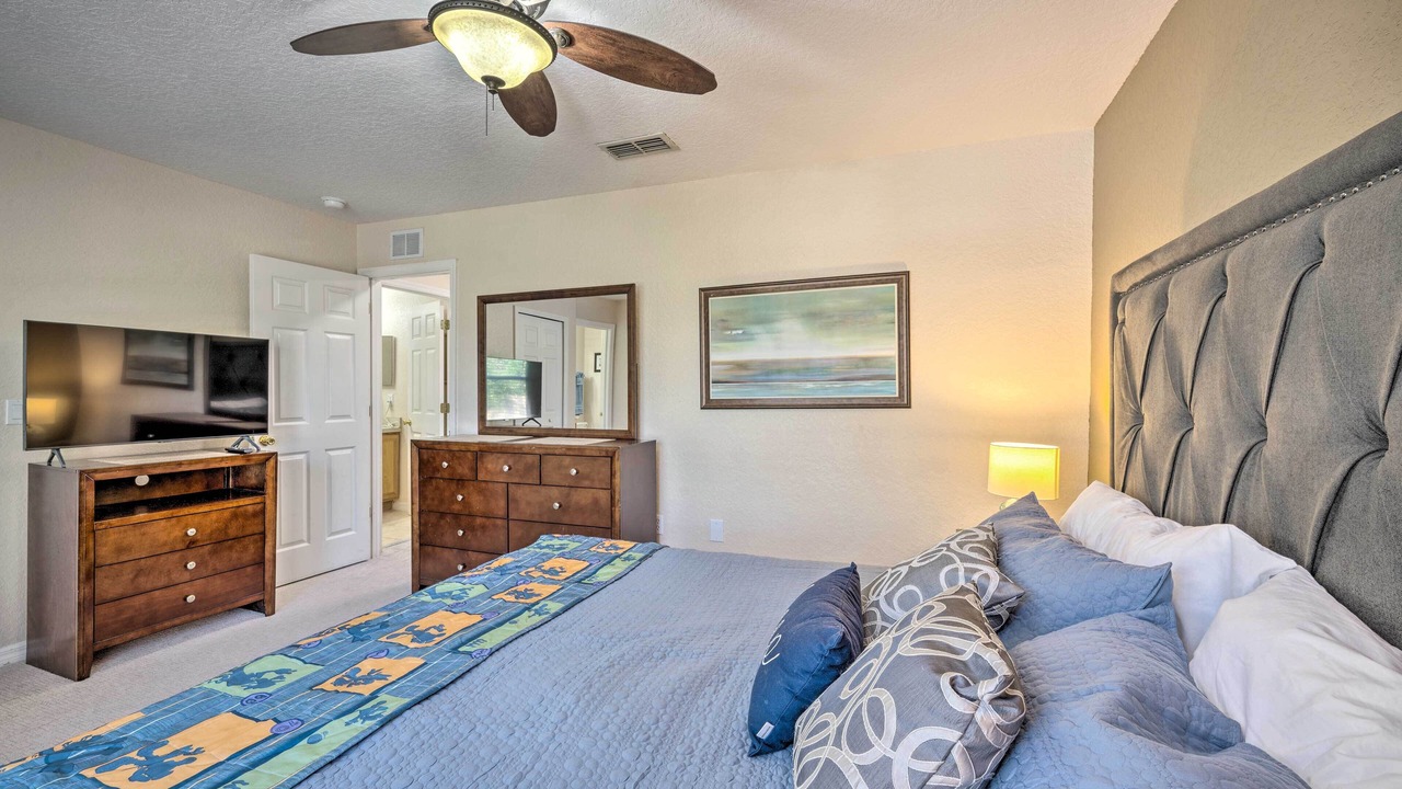 Photo of Bedroom in Regal Palms