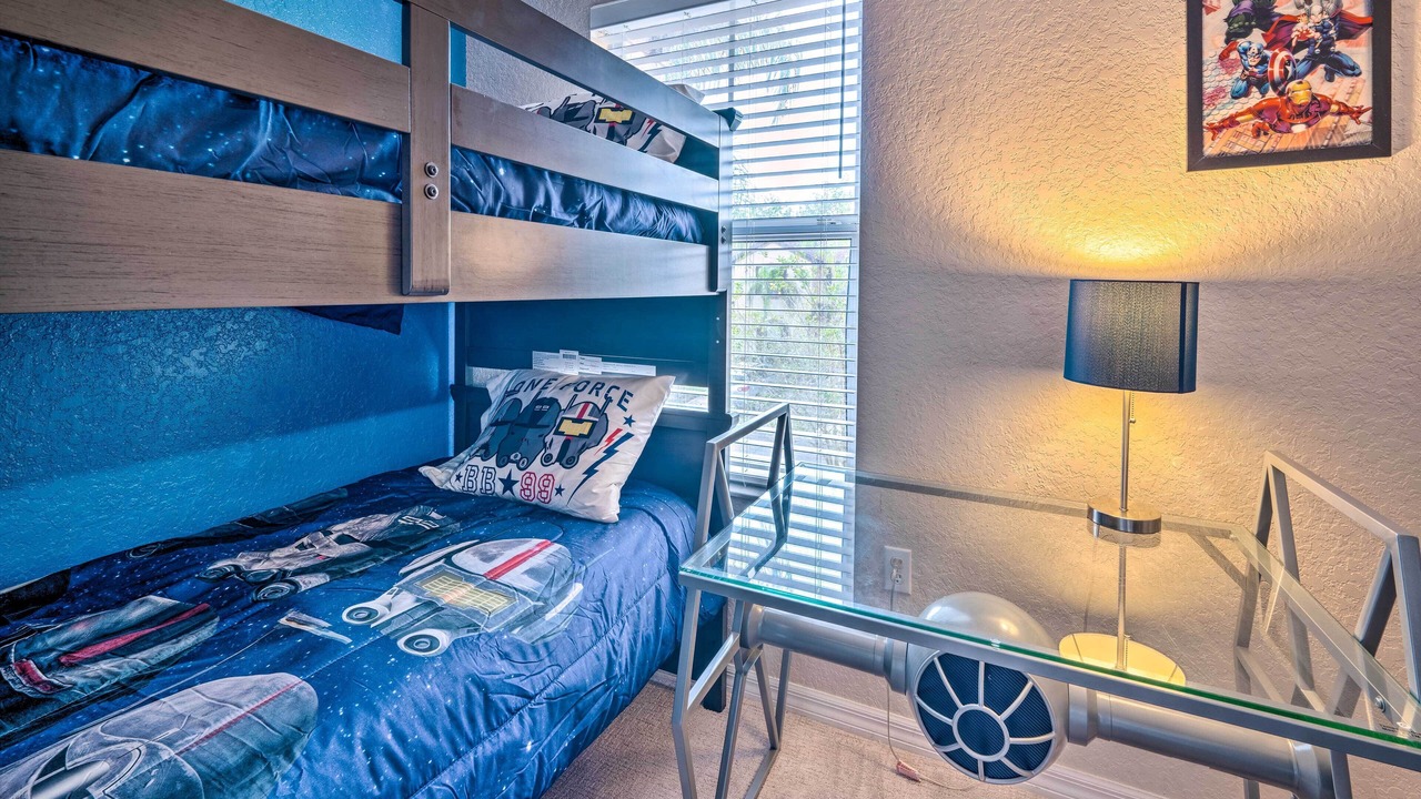 Photo of Bedroom in Regal Palms