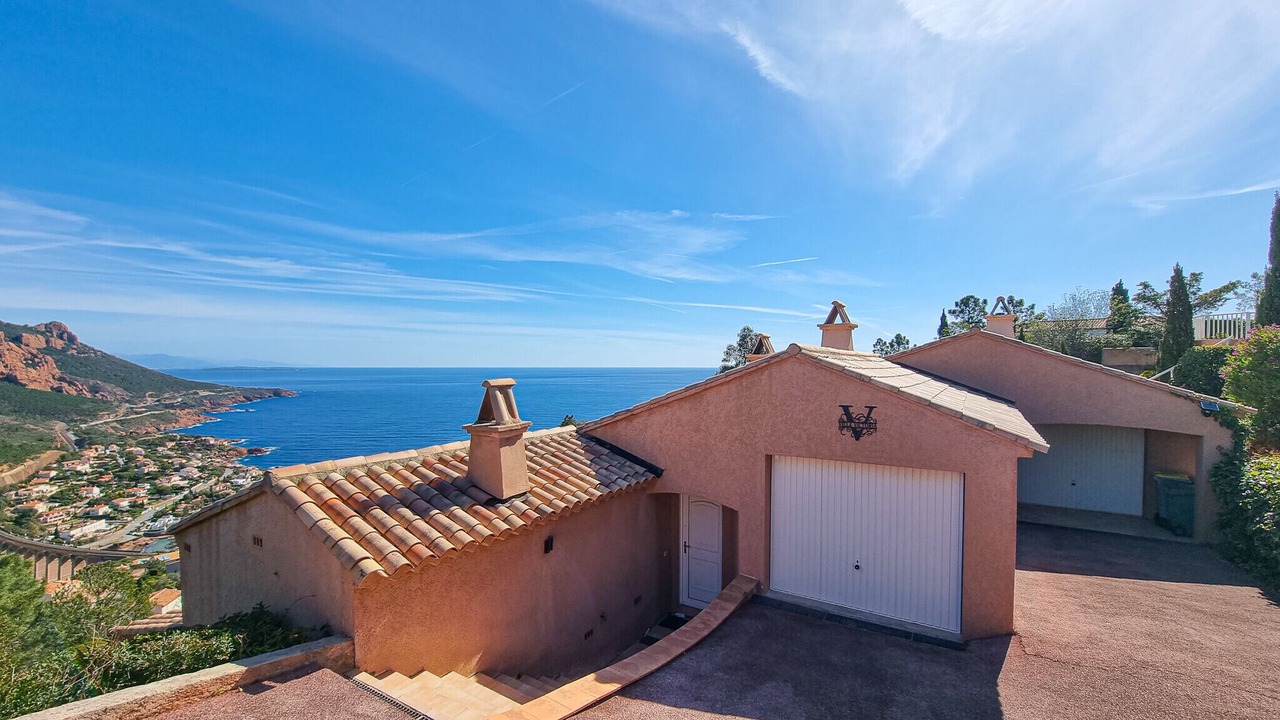 Photo of Outdoor in Antheor