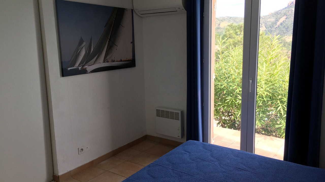 Photo of Bedroom in Antheor