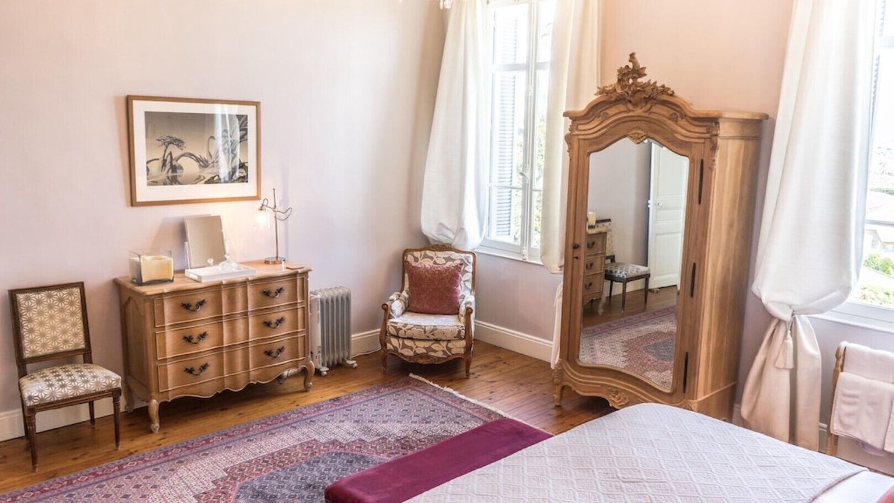 Photo of Bedroom in Riou - Petit Juas - Av de Grasse