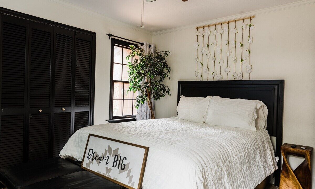 Photo of Bedroom in Longwood