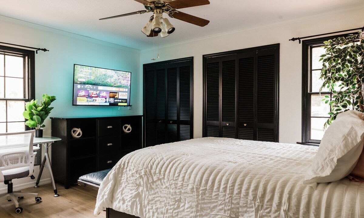 Photo of Bedroom in Longwood