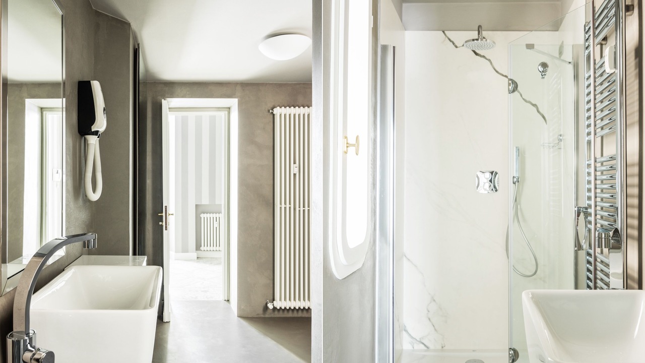 Photo of Bathroom in Como City Centre