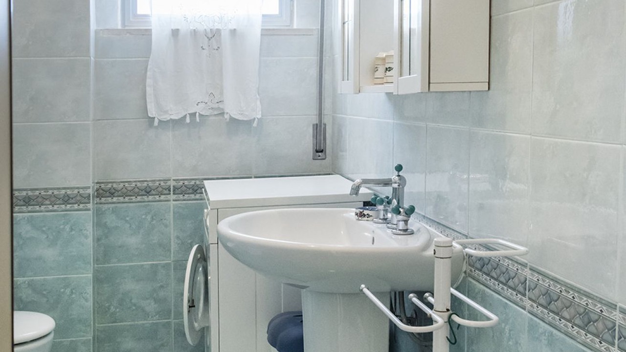 Photo of Bathroom in Marcelli