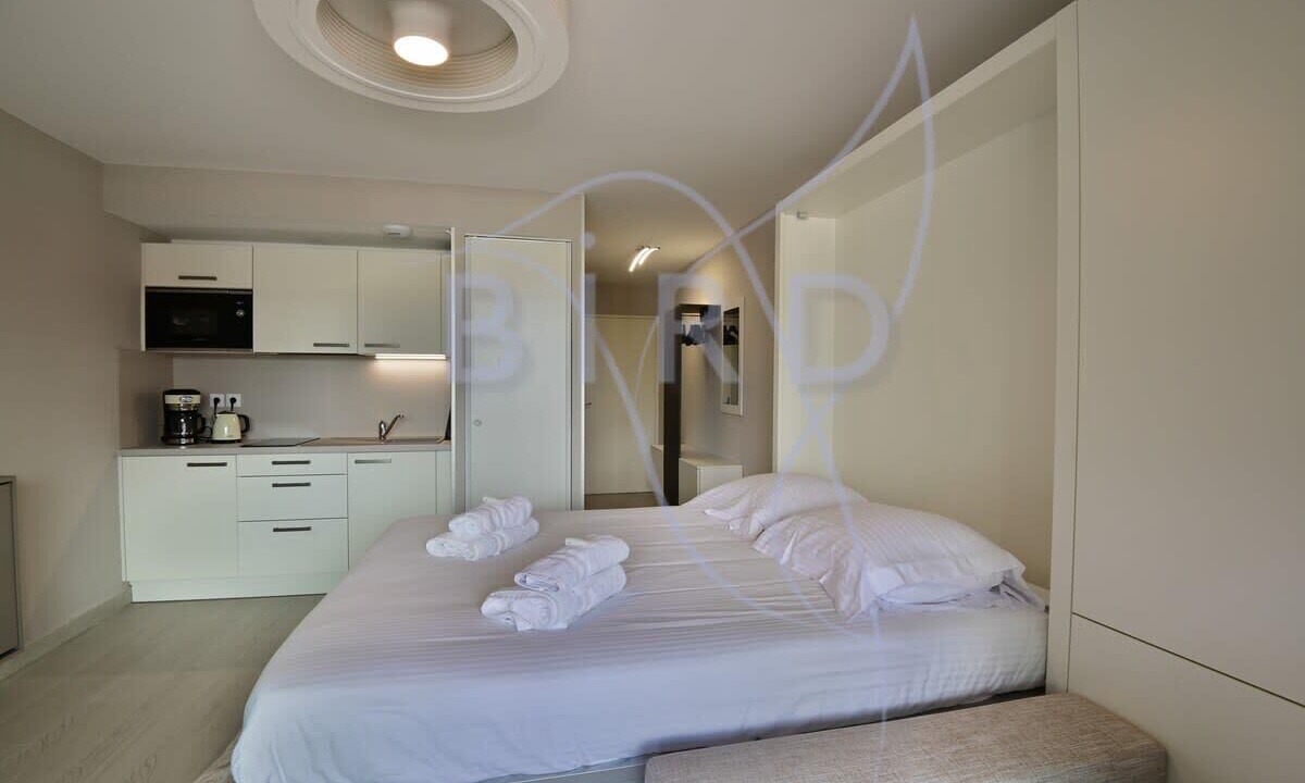 Photo of Bedroom in Villeneuve Loubet Beach