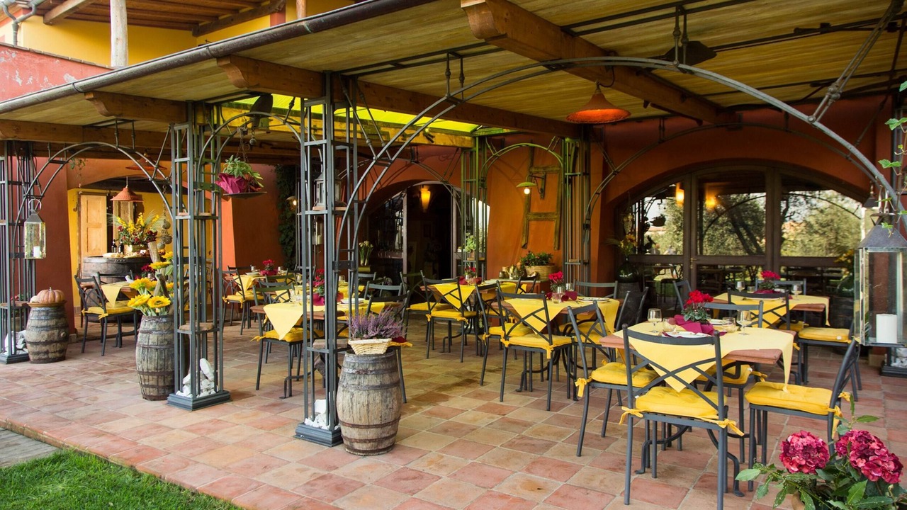 Photo of Outdoor in Lari